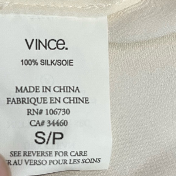 Vince Blouse White Silk Short Sleeve Split Neck Popover Blouse Sz S GUC - Picture 10 of 11